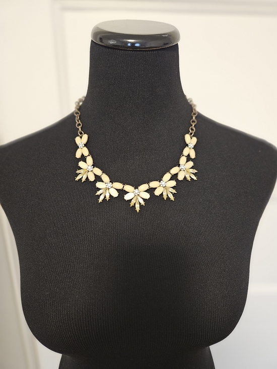 Jewelry - Elegant Cream Floral Statement Necklace - Brand